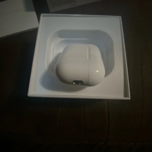 Apple White Earbud Headphones
